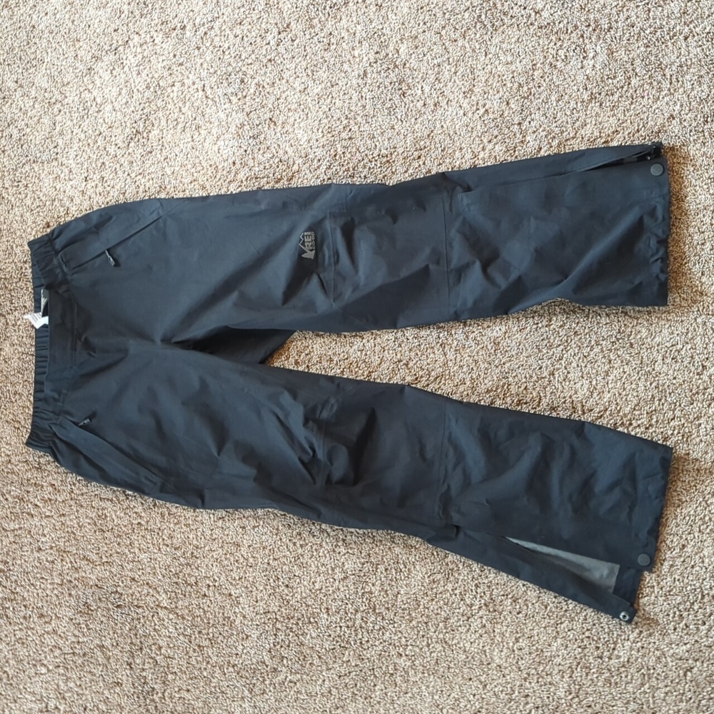 REI Co-op Gore-Tex Black rain pants women's XS petite